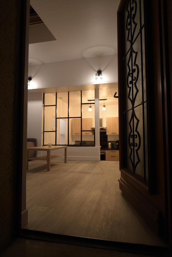 Cosy Appartement Hyper Centre Ville Avec Cour + Patio أوكْسير المظهر الخارجي الصورة