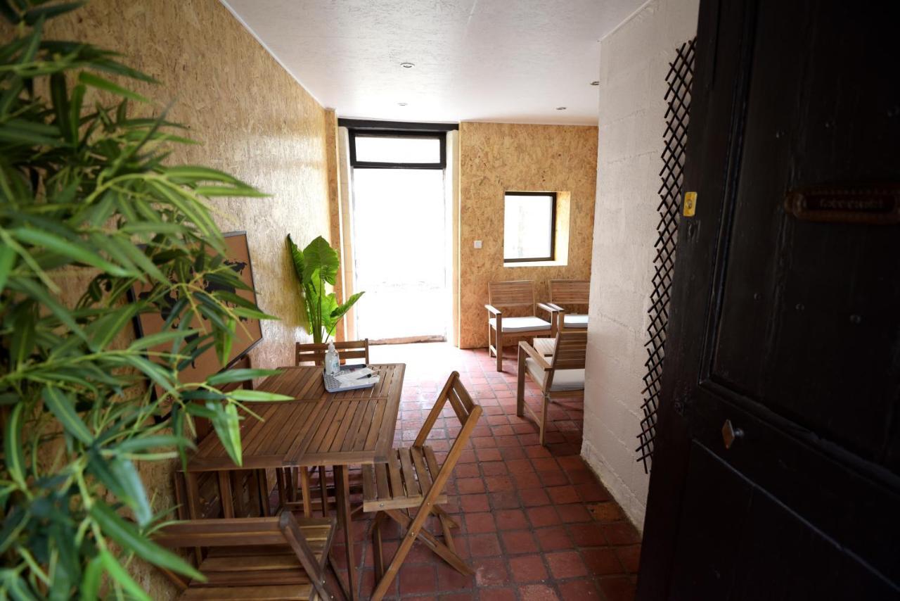 Cosy Appartement Hyper Centre Ville Avec Cour + Patio أوكْسير المظهر الخارجي الصورة